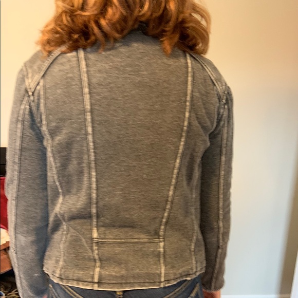 Jacket - Picture 2 of 3